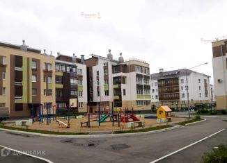 Продается 3-комнатная квартира, 78 м2, посёлок Мичуринский, Цветоносная улица, 17/4