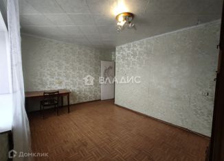 Продается 2-комнатная квартира, 40.6 м2, Оренбургская область, улица Комарова, 7