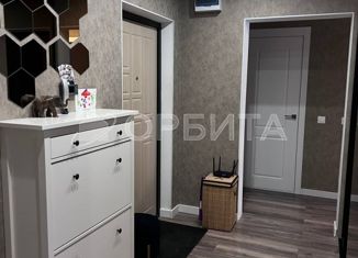 Продается 2-ком. квартира, 62.1 м2, Тюмень, улица Василия Подшибякина, 12, ЖК Гармония