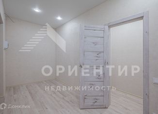 Продаю однокомнатную квартиру, 44.2 м2, Екатеринбург, улица Серова, 45, улица Серова