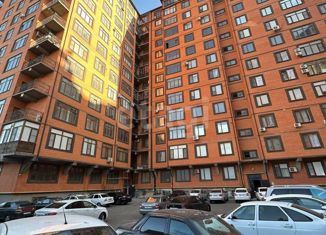 Продам 2-комнатную квартиру, 108 м2, Махачкала, улица Даниялова, 112