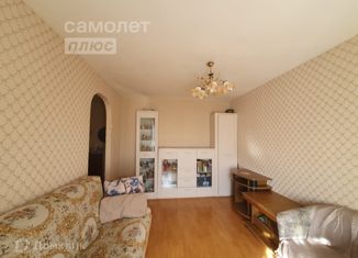 Продажа 2-комнатной квартиры, 43 м2, Пермь, улица Комбайнёров, 32