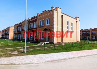 Продаю таунхаус, 55 м2, село Новолуговое, 5-й квартал, 13/1/3