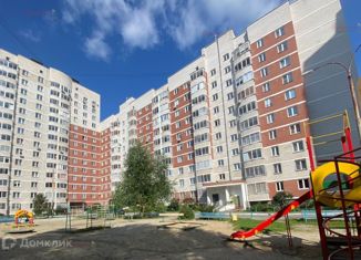 Продается 2-ком. квартира, 50 м2, Екатеринбург, Шефская улица, 103