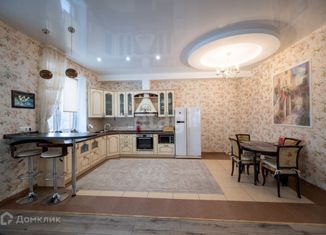 Продаю дом, 270 м2, село Первомайский, Советская улица, 3А