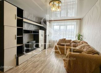 Сдам 3-ком. квартиру, 56.2 м2, Северск, Коммунистический проспект, 96