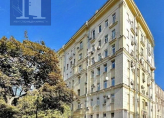 Продам 2-ком. квартиру, 34 м2, Москва, улица Казакова, 3с4, метро Курская