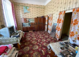 Продаю трехкомнатную квартиру, 67.2 м2, Саратовская область, улица Радищева, 33