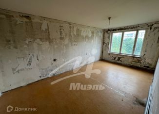 Продажа 1-ком. квартиры, 33 м2, Москва, улица Генерала Тюленева, 31, метро Тёплый Стан