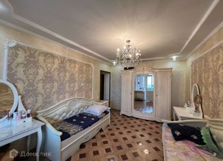 Продам трехкомнатную квартиру, 147 м2, Астрахань, улица Софьи Перовской, 64