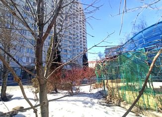 Двухкомнатная квартира на продажу, 91.6 м2, Волгоградская область, улица Маршала Чуйкова, 55