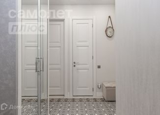 Продажа четырехкомнатной квартиры, 75.8 м2, Москва, Новослободская улица, 52с2, метро Менделеевская