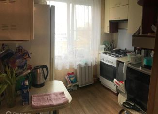 Продажа 3-ком. квартиры, 60 м2, Новгородская область, проспект Александра Корсунова, 37