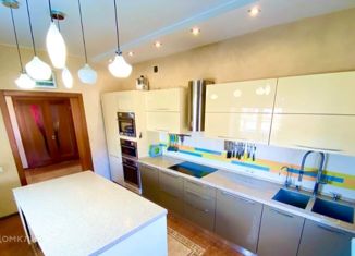 Дом на продажу, 360.5 м2, поселок Новая Разводная, Карьерная улица, 25