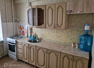 Сдается в аренду 2-ком. квартира, 50 м2, Крымск, улица Фадеева, 22