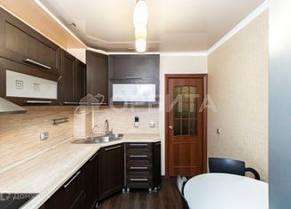 Продажа 3-комнатной квартиры, 64.4 м2, Тюменская область, улица 50 лет Октября, 76