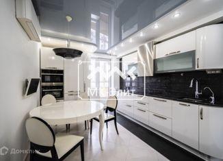 Продаю 3-ком. квартиру, 102 м2, Санкт-Петербург, 5-й Предпортовый проезд, 1, 5-й Предпортовый проезд