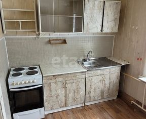 Продаю 2-ком. квартиру, 55 м2, Сургут, Спортивная улица, 4