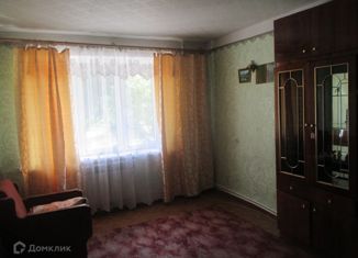 Трехкомнатная квартира на продажу, 58.4 м2, поселок городского типа Степное, улица Кирова, 8