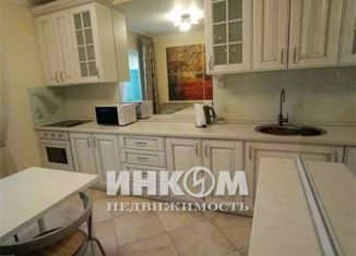 Сдаю в аренду четырехкомнатную квартиру, 132 м2, Московский, 3-й микрорайон, 10