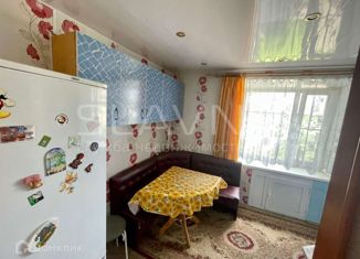 Продается трехкомнатная квартира, 65 м2, поселок Фанерник, улица Геофизиков, 31