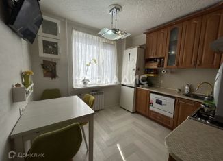 Продается двухкомнатная квартира, 52 м2, Коми, улица Оплеснина, 58А