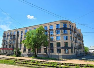 Продается трехкомнатная квартира, 92 м2, Удмуртия, улица Халтурина, 148