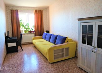 Продается двухкомнатная квартира, 55.3 м2, Шлиссельбург, Пролетарская улица, 38