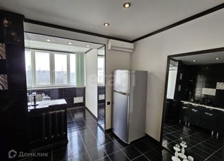 Продаю 2-комнатную квартиру, 52 м2, Севастополь, улица Александра Маринеско, 23