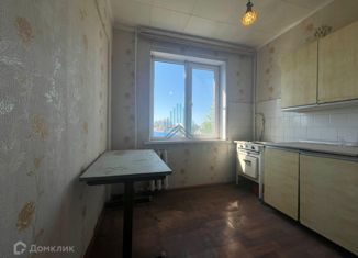 Продажа трехкомнатной квартиры, 49 м2, Астрахань, улица Богдана Хмельницкого, 53