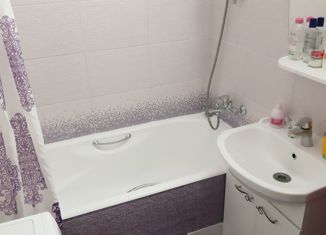 Продаю 1-ком. квартиру, 40 м2, Москва, улица Марьинский Парк, 45, улица Марьинский Парк