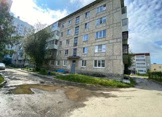 Сдам 2-ком. квартиру, 43 м2, Верхняя Пышма, улица Огнеупорщиков, 6