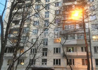 Продается двухкомнатная квартира, 38.8 м2, Москва, метро Севастопольская, Ялтинская улица, 4к2