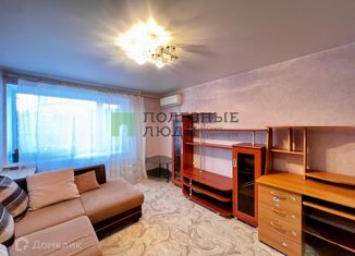 Продаю двухкомнатную квартиру, 51 м2, Хабаровск, улица Джамбула, 25