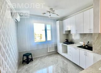 Продам 3-комнатную квартиру, 72 м2, Приморско-Ахтарск, улица Авиагородок, 7