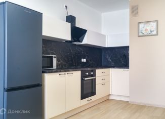 Сдаю в аренду 1-ком. квартиру, 43.6 м2, Екатеринбург, Кировградская улица, 12, ЖК Северное Сияние