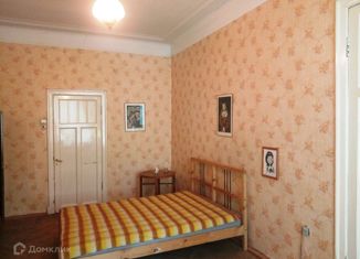 Сдаю 2-ком. квартиру, 90 м2, Санкт-Петербург, Суворовский проспект, 30, муниципальный округ Смольнинское