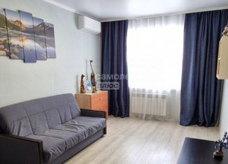 Продаю 1-ком. квартиру, 41 м2, Астрахань, улица Софьи Перовской, 10к1, ЖК Венский