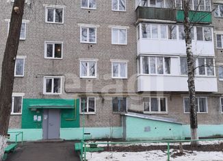 Продажа трехкомнатной квартиры, 50 м2, Балашов, улица 50 лет ВЛКСМ, 1