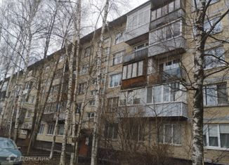 Продается 2-комнатная квартира, 45 м2, Санкт-Петербург, улица Седова, 103, метро Ломоносовская
