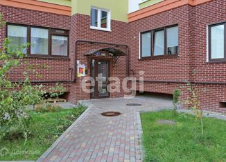 Продается трехкомнатная квартира, 79 м2, Калининградская область, улица Николая Карамзина, 36