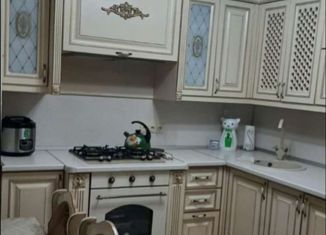 Продаю трехкомнатную квартиру, 69 м2, поселок городского типа Свободы, 1-я Набережная улица, 24