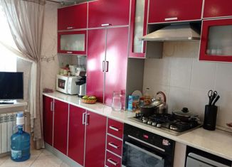 Продам 2-ком. квартиру, 58.5 м2, деревня Берёзовка, Кленовая улица, 7