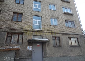 Двухкомнатная квартира на продажу, 42 м2, Дегтярск, улица Калинина, 29