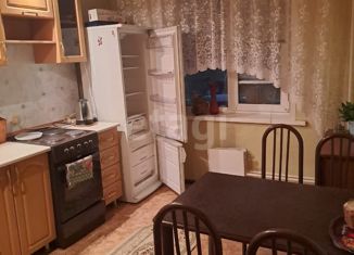 Продаю 2-ком. квартиру, 53 м2, Абакан, улица Лермонтова, 11