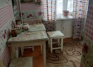 Продается трехкомнатная квартира, 57.4 м2, поселок городского типа Угловка, Центральная улица, 17