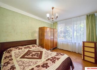 Продам трехкомнатную квартиру, 63 м2, Краснодарский край, улица Атарбекова, 17