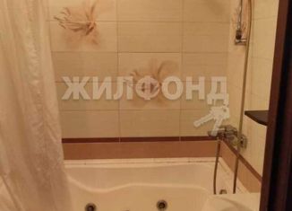 Продается 3-комнатная квартира, 63 м2, Новосибирск, улица 25 лет Октября, 20/2, улица 25 лет Октября