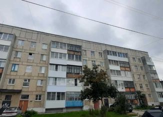 Продажа двухкомнатной квартиры, 47.7 м2, Артёмовский, улица Полярников, 33