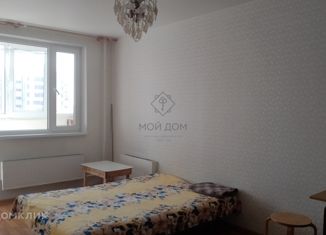 Сдам в аренду однокомнатную квартиру, 38 м2, Москва, Пятницкое шоссе, 27к1, метро Митино